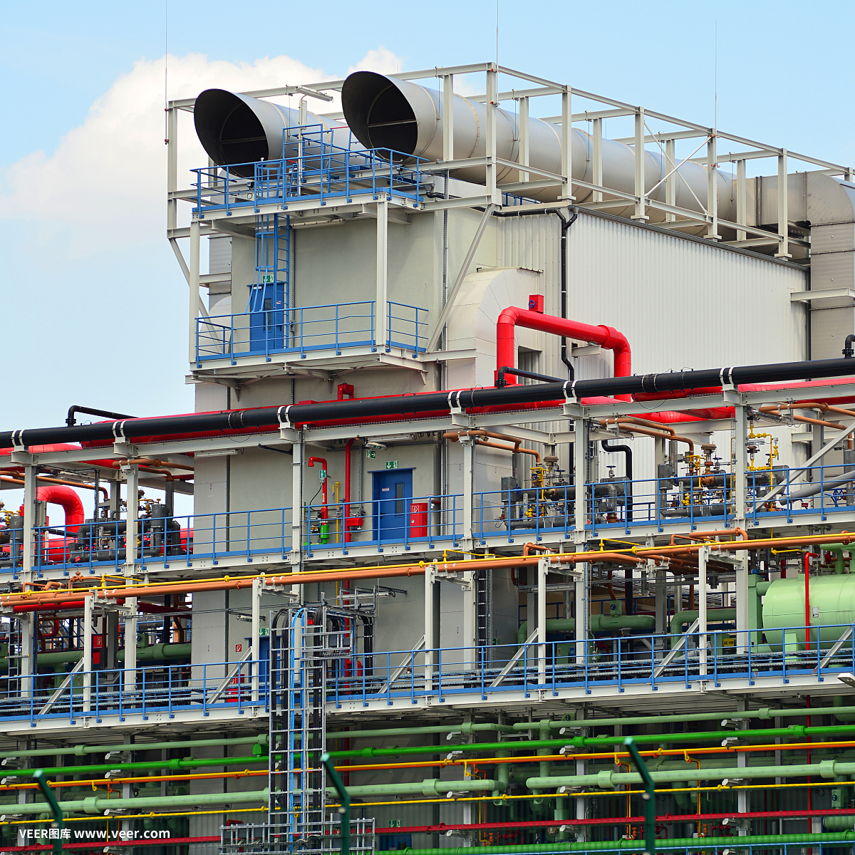 化學工業(yè)。制造化學產(chǎn)品的工廠。建筑和設(shè)備